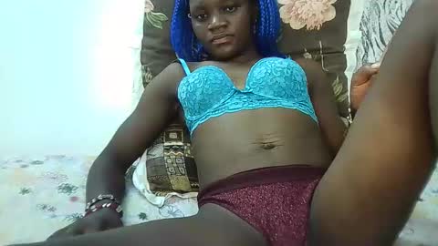 Snapshot of naughtylisah chatting on 10/12/25, 06:18 naughtylisah online show from 10/12/25, 06:18