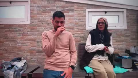 ANDREA STEPH  MIKE online show from 11/21/25, 10:47