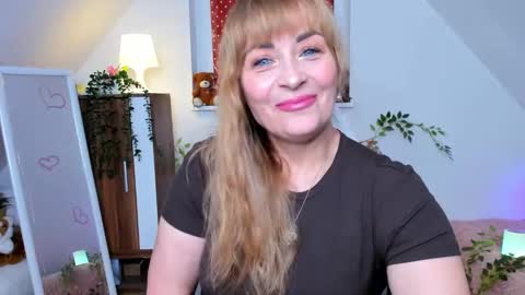 Milana - on air every day except Wednesday from 9 pm to 4 am European time online show from 11/20/25, 08:52