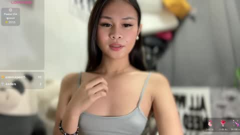 your girlfriend mira online show from 05/06/26, 10:37