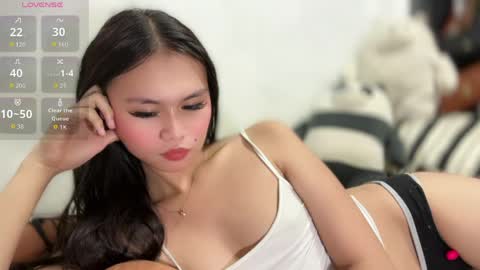 your girlfriend mira online show from 05/24/26, 10:48