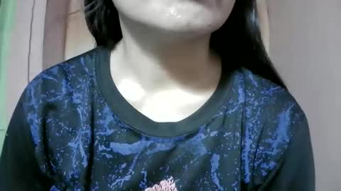 naughtymom_33 online show from 11/27/25, 02:24