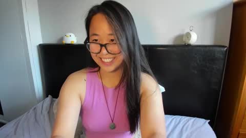 Gigi Chu  online show from 10/24/25, 09:49