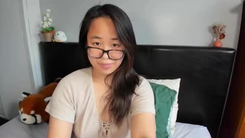 Gigi Chu  online show from 02/20/26, 02:39