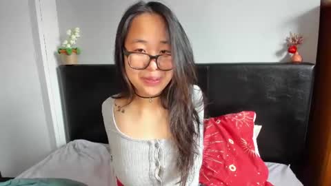 Snapshot of naughtynerdygirl chatting on 06/27/26, 10:09 Gigi Chu online show from 06/27/26, 10:09