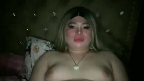 Snapshot of naughtyrosecum chatting on 11/04/25, 04:17 Rose Wilson online show from 11/04/25, 04:17