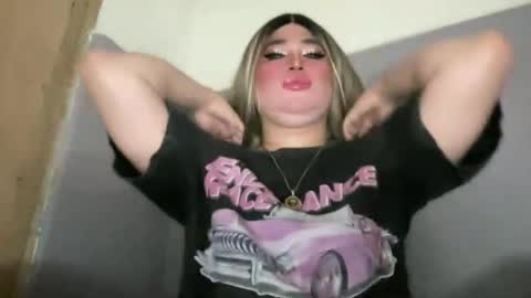 Snapshot of naughtyrosecum chatting on 11/22/25, 03:22 Rose Wilson online show from 11/22/25, 03:22