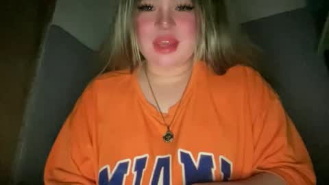 Snapshot of naughtyrosecum chatting on 01/09/26, 03:15 Rose Wilson online show from 01/09/26, 03:15