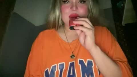 Snapshot of naughtyrosecum chatting on 02/06/26, 03:15 Rose Wilson online show from 02/06/26, 03:15