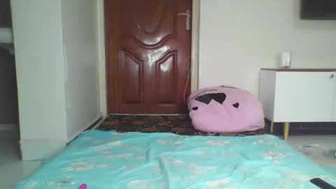 shyreen online show from 12/17/25, 09:48