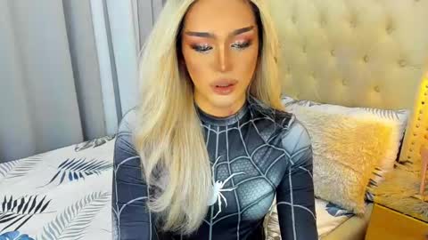 Diana online show from 04/23/26, 04:14