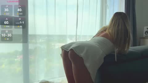 Lara  Ryan online show from 09/11/25, 11:10