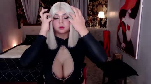 ITS ME YOGIRL PATRICIA online show from 01/23/25, 12:19
