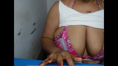 naughtyxpussyx online show from 11/25/25, 12:27