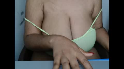 naughtyxpussyx online show from 11/26/25, 08:15