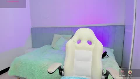 Angela  online show from 10/13/25, 05:46