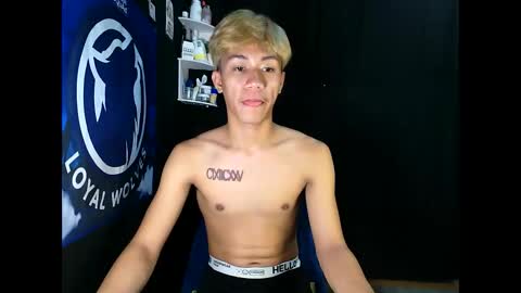 Loy online show from 11/26/25, 08:48