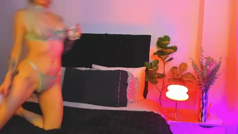 Snapshot of naugthymila3 chatting on 03/24/26, 10:48 Mila aka Dominika - Nov 20 Birthday show Onlyfans Naugthymila online show from 03/24/26, 10:48