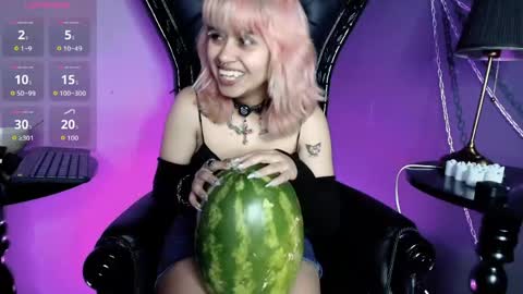 Snapshot of navier__ chatting on 05/16/26, 03:03 Navier online show from 05/16/26, 03:03