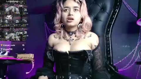 Snapshot of navier__ chatting on 07/14/26, 04:28 Navier online show from 07/14/26, 04:28