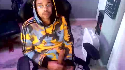 navonimoo online show from 12/17/25, 06:47