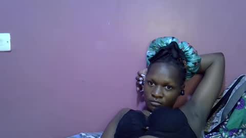 Snapshot of navy_kaia chatting on 05/10/26, 08:03 sexylover online show from 05/10/26, 08:03