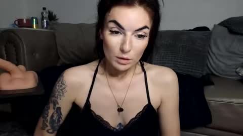 Navyrein online show from 04/15/26, 08:53