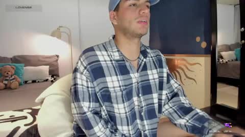 Snapshot of naxttan chatting on 05/18/26, 06:30 Natan online show from 05/18/26, 06:30