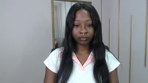 Nayaris 3 online show from 04/08/26, 03:56