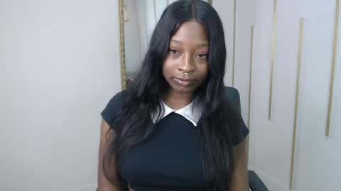 Nayaris 3 online show from 06/03/26, 02:33