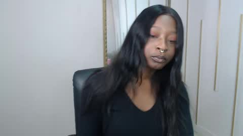 Nayaris 3 online show from 06/06/26, 01:27