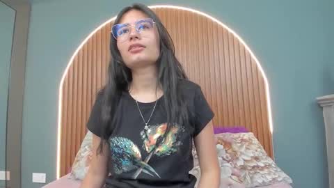 Snapshot of nayecloud chatting on 02/07/26, 03:54 Naye online show from 02/07/26, 03:54