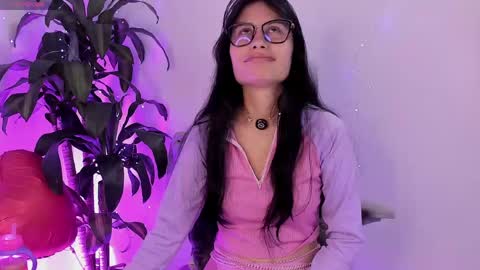 Naye  online show from 04/28/26, 02:21