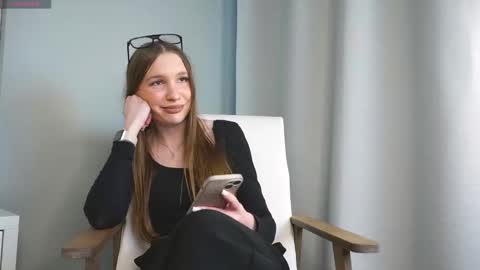 Anika online show from 03/29/26, 02:28