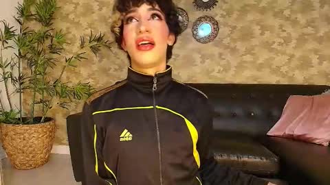 Nayla  online show from 01/09/26, 08:21