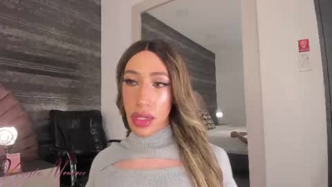 Snapshot of nayla_monroee chatting on 07/17/26, 10:36 Nayla online show from 07/17/26, 10:36