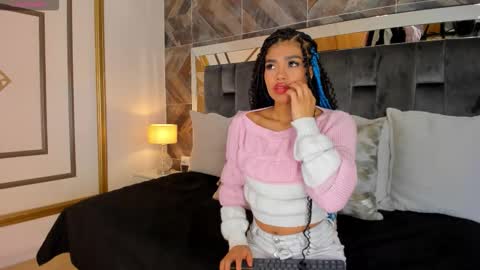    online show from 10/12/25, 11:31