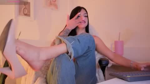 Hellen online show from 02/07/26, 10:02