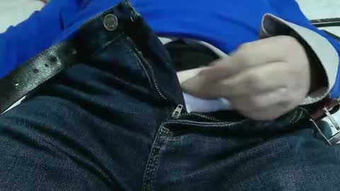 Snapshot of neckk chatting on 11/15/25, 05:09 neckk online show from 11/15/25, 05:09