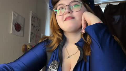Snapshot of nectardream chatting on 06/19/26, 07:56 nectardream online show from 06/19/26, 07:56