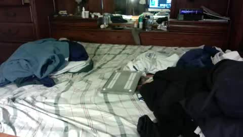 Snapshot of nedddludd chatting on 10/22/25, 12:55 nedddludd online show from 10/22/25, 12:55