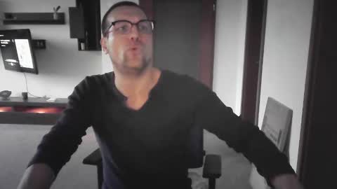 Sebastian online show from 01/03/25, 09:36