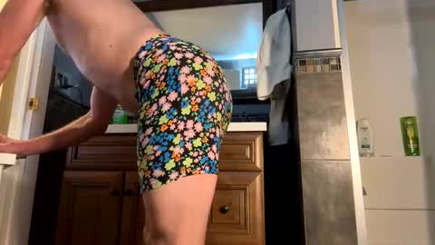 Snapshot of needsub chatting on 10/14/25, 02:45 needsub online show from 10/14/25, 02:45