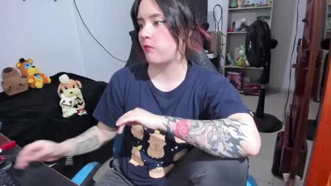 Geek Nicole    im Neeko UwU online show from 04/19/26, 06:10