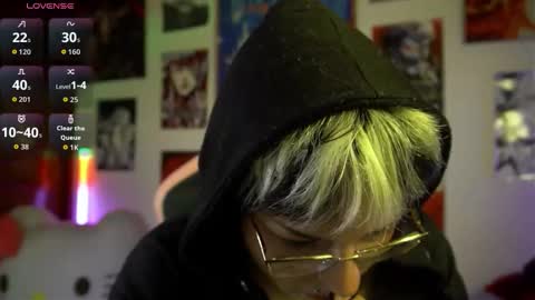 Snapshot of neena_nyx chatting on 12/16/25, 01:43 Neena Nyx online show from 12/16/25, 01:43