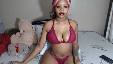 Snapshot of neeshaah chatting on 01/16/26, 07:23 Neeshaa online show from 01/16/26, 07:23