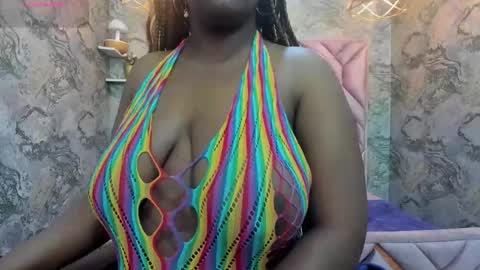 Snapshot of neffertiry_ebonny chatting on 10/01/25, 08:42 Nefer online show from 10/01/25, 08:42