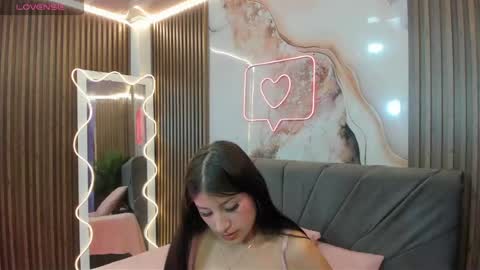 Snapshot of neftis_tay chatting on 07/28/26, 03:13 NEFTIS online show from 07/28/26, 03:13