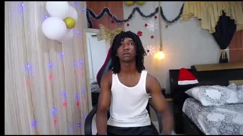Snapshot of negga_cum chatting on 12/16/25, 01:05 NEGGA online show from 12/16/25, 01:05