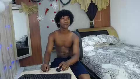 Snapshot of negga_cum chatting on 01/06/26, 01:04 NEGGA online show from 01/06/26, 01:04